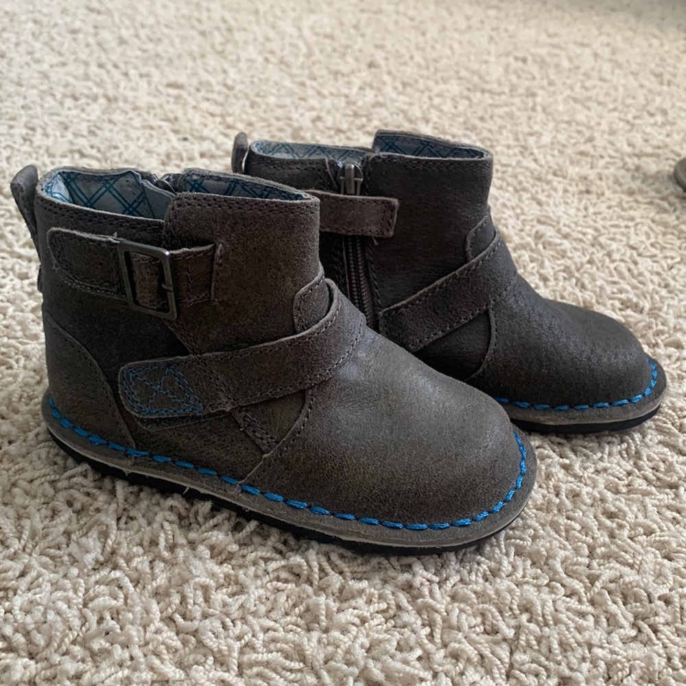 Stride Rite NWOT boots!!